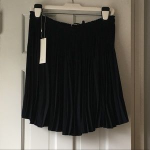 Vince pleated skirt